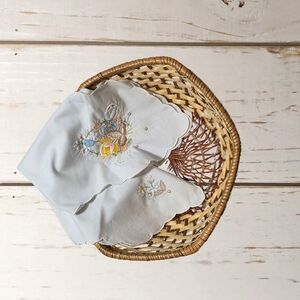 Woven Bread Basket with Embroidered White Bread Linen